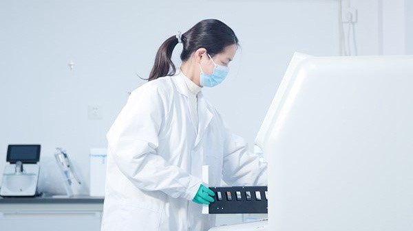 阿尔茨海默病：认知背后的医学挑战与检测技术的使命